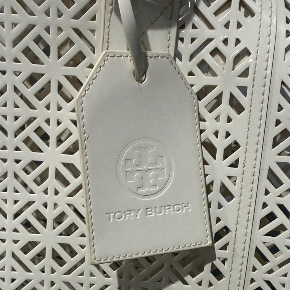 Tory Burch White Perforated Tote Bag - Picture 2 of 3